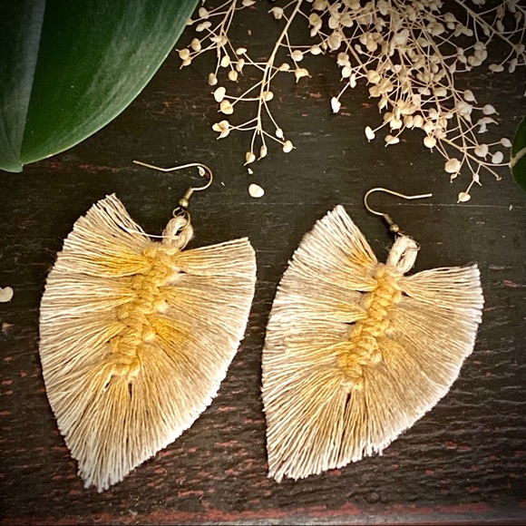 Macrame feathers earrings J. Cruz Hand made w love - Picture 5 of 13
